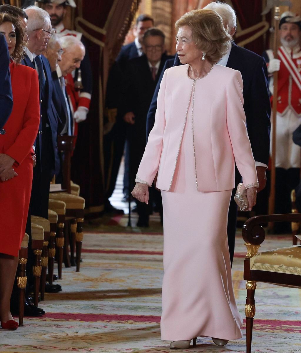 La reina Sofía, con look de Alejandro de Miguel