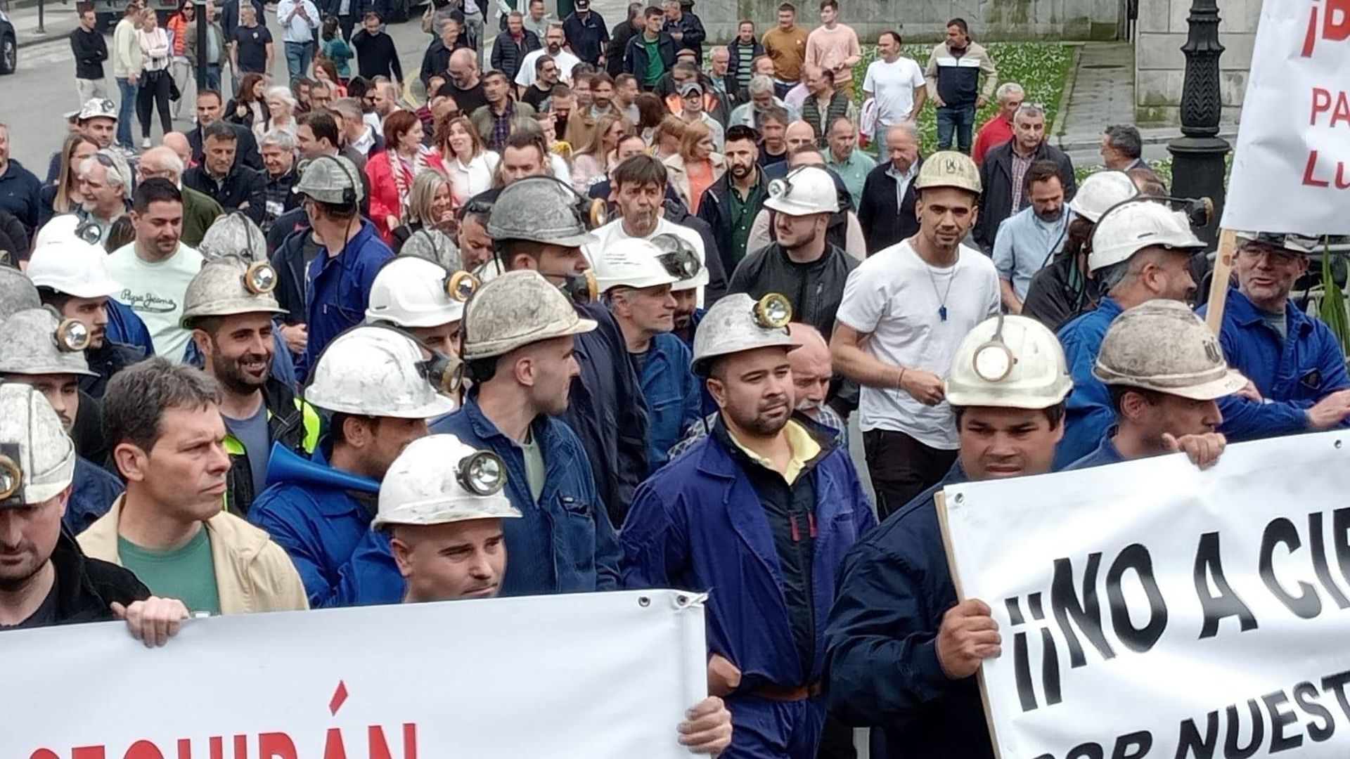 Protesta de los trabajadores de la mina de Vega de Rengos en Oviedo el pasado mes de mayo
