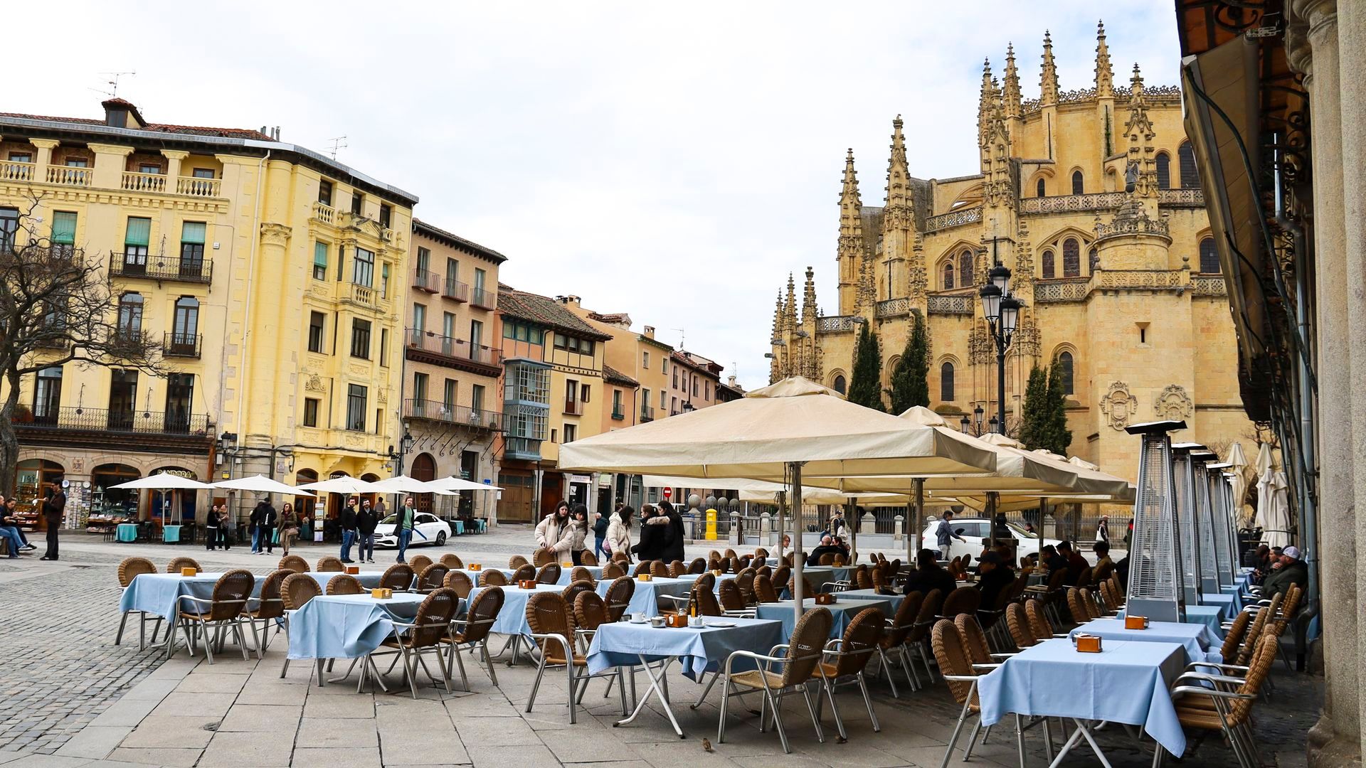 segovia tapas - iStock-2210341572