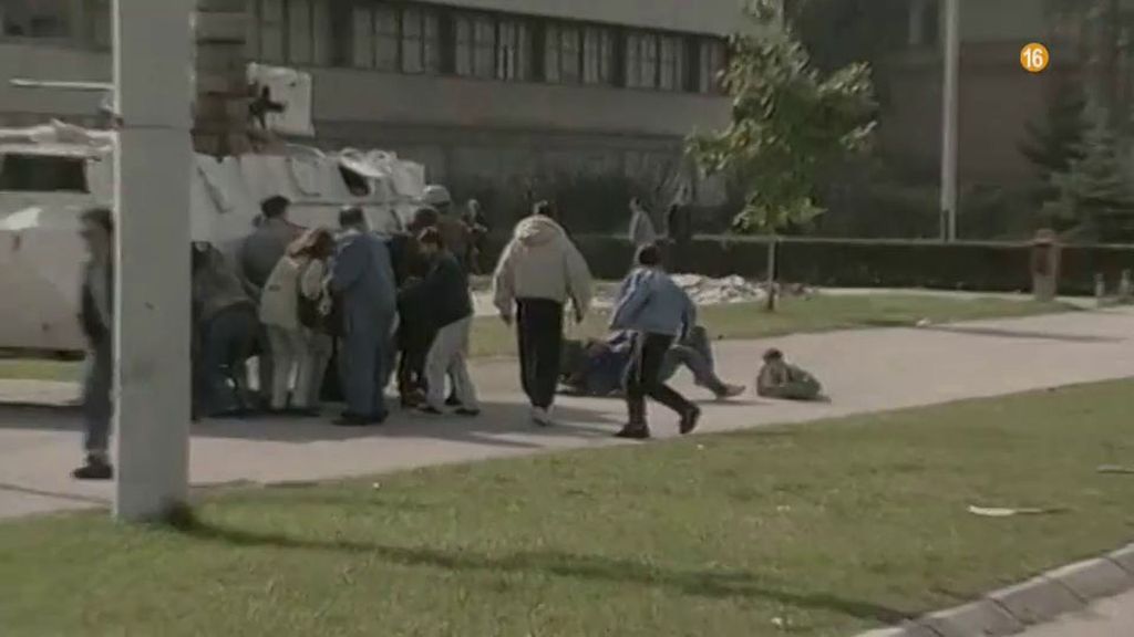 Pedro Baños y el doctor Gahona, sobre los safaris humanos en Sarajevo: "Por matar niños se pagaba el doble" Cuarto Milenio Temporada 21 Top Vídeos 712