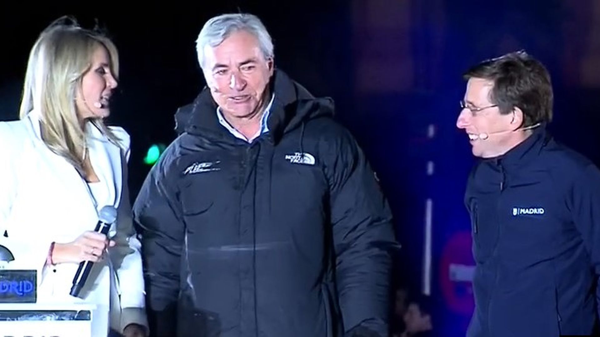 Carlos Sainz y Almeida, en el encendido de las luces de Navidad en Madrid