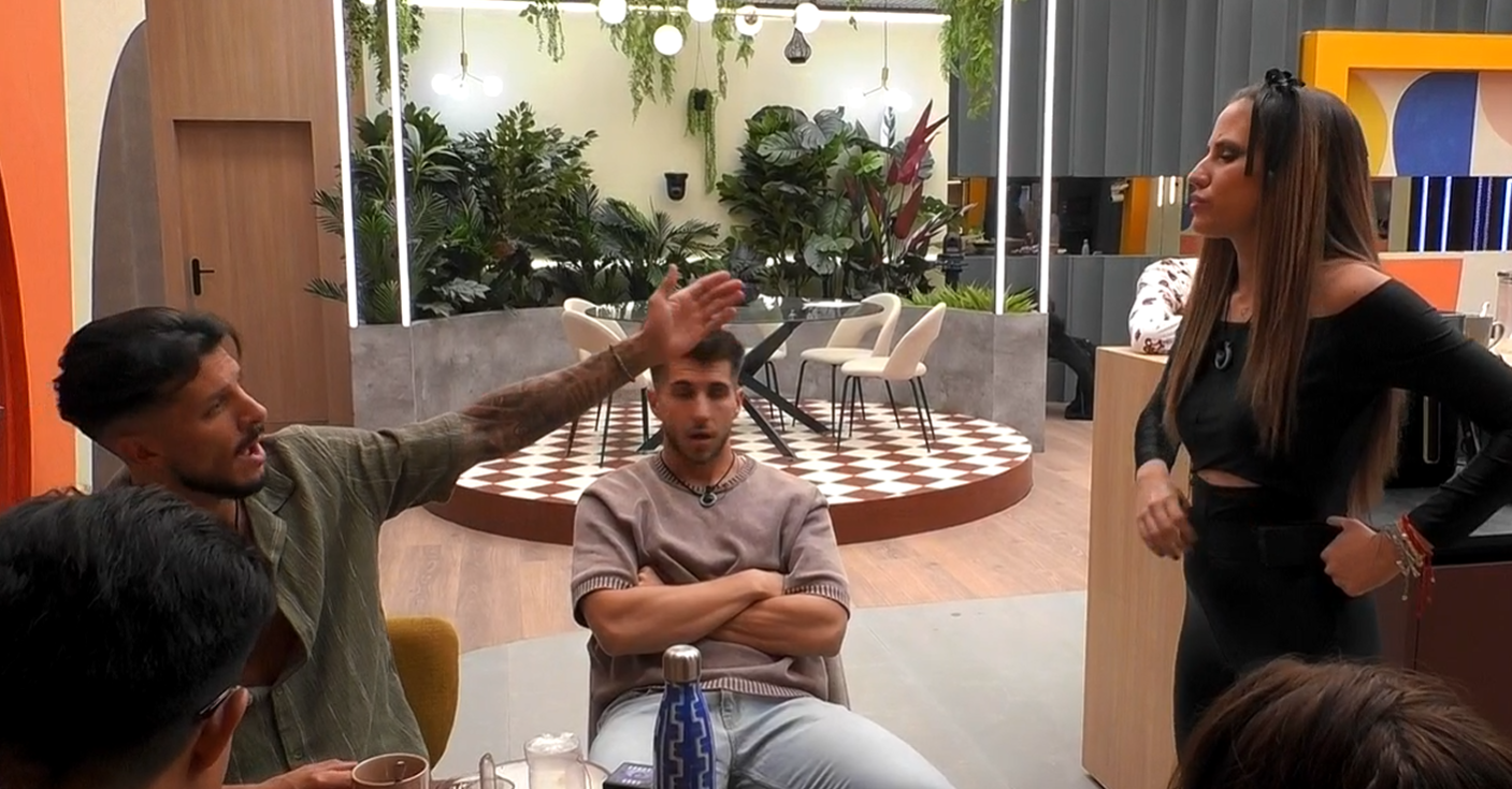 Cristian se enfrenta a Aroa