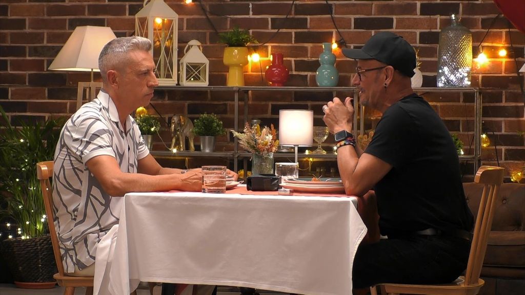 P2222 - Crónica de un plantón anunciado First Dates Temporada 8 Programa 2222