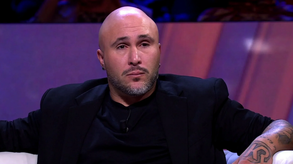 Primera reacción de Kiko Rivera tras la dura entrevista de su hermana, Isa Pantoja, en '¡De viernes!' ¡Vaya fama! 2025 Top Vídeos 56