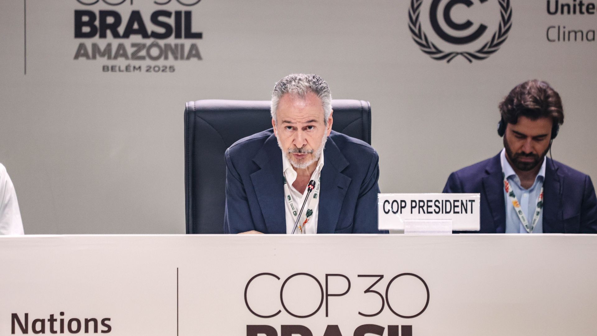 La COP30 logra un acuerdo climático, aunque sin objetivos concretos sobre fin de los combustibles fósiles