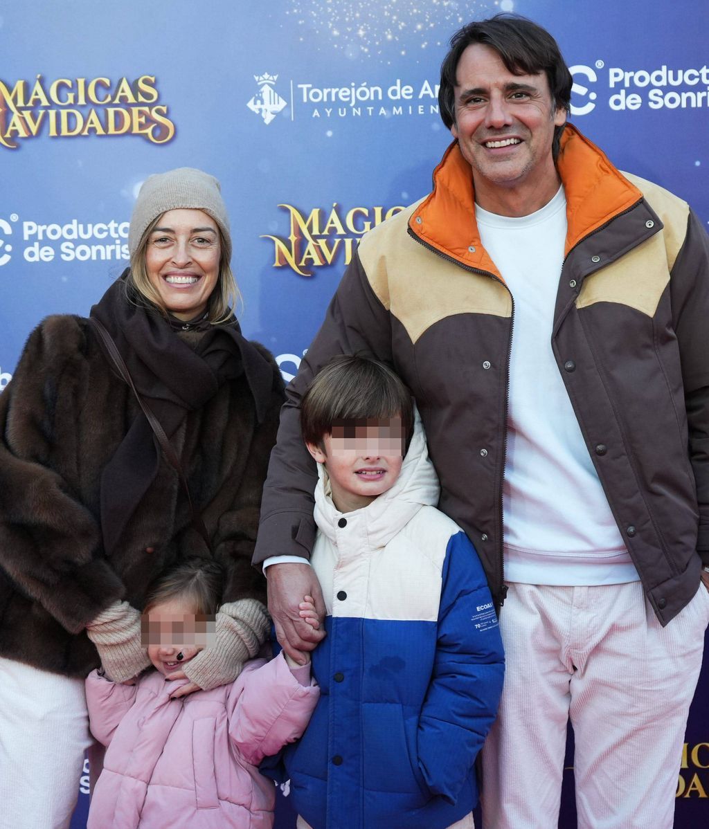 María Amores, Ion Aramendi y sus hijos