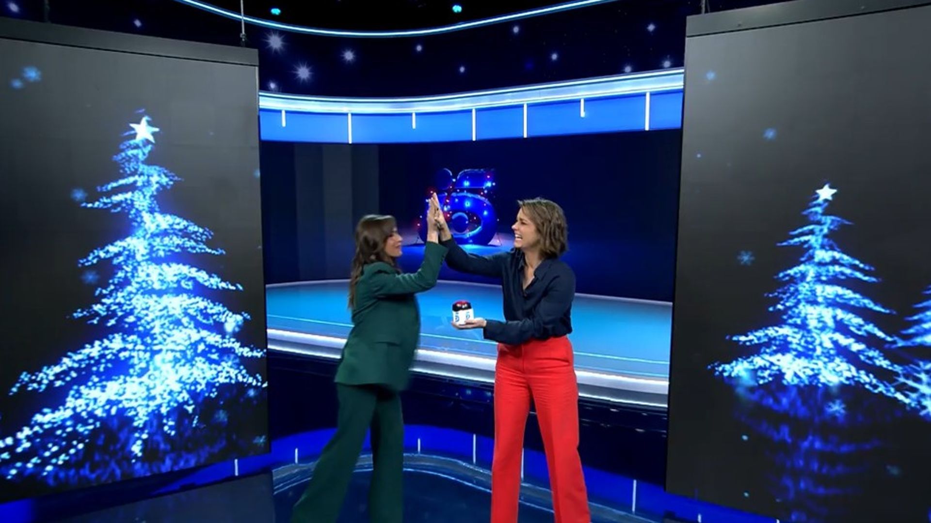 María Casado y Carmen Corazzini encienden la Navidad en Telecinco