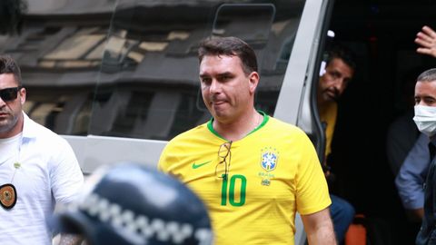 El hijo de Bolsonaro atribuye a la "desesperación" el intento de su ...