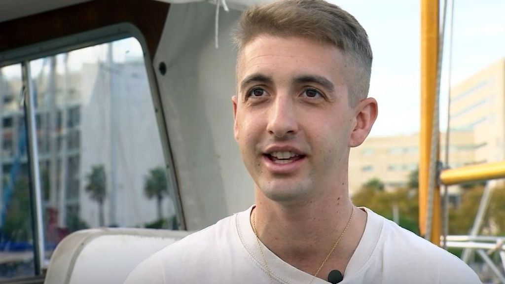 Xisco Quesada, un joven de 28 años que comparte su tratamiento y su recuperación de cáncer de páncreas con sus seguidores