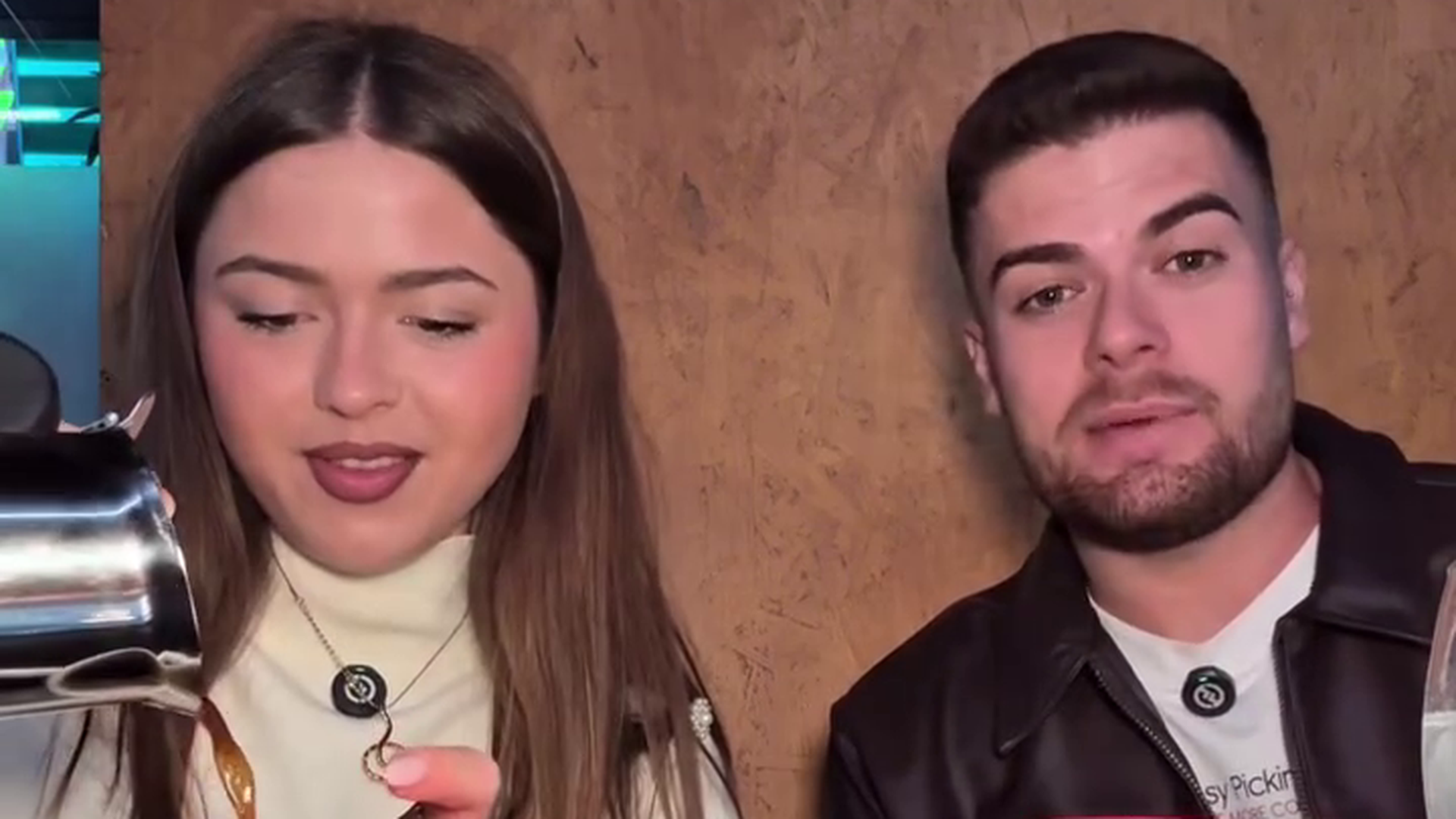 Andrea y Darío, tras conocer que son primos