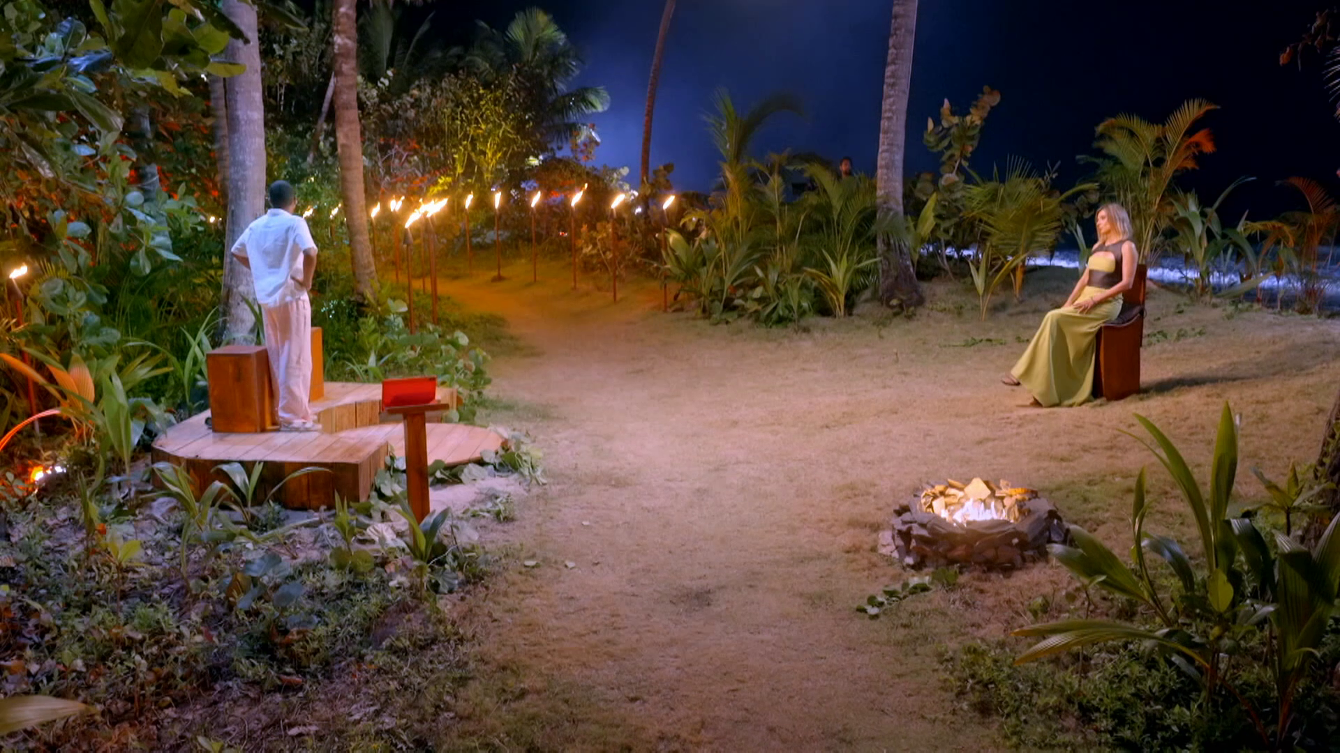 Avance de la hoguera de confrontación de Gilbert y Claudia