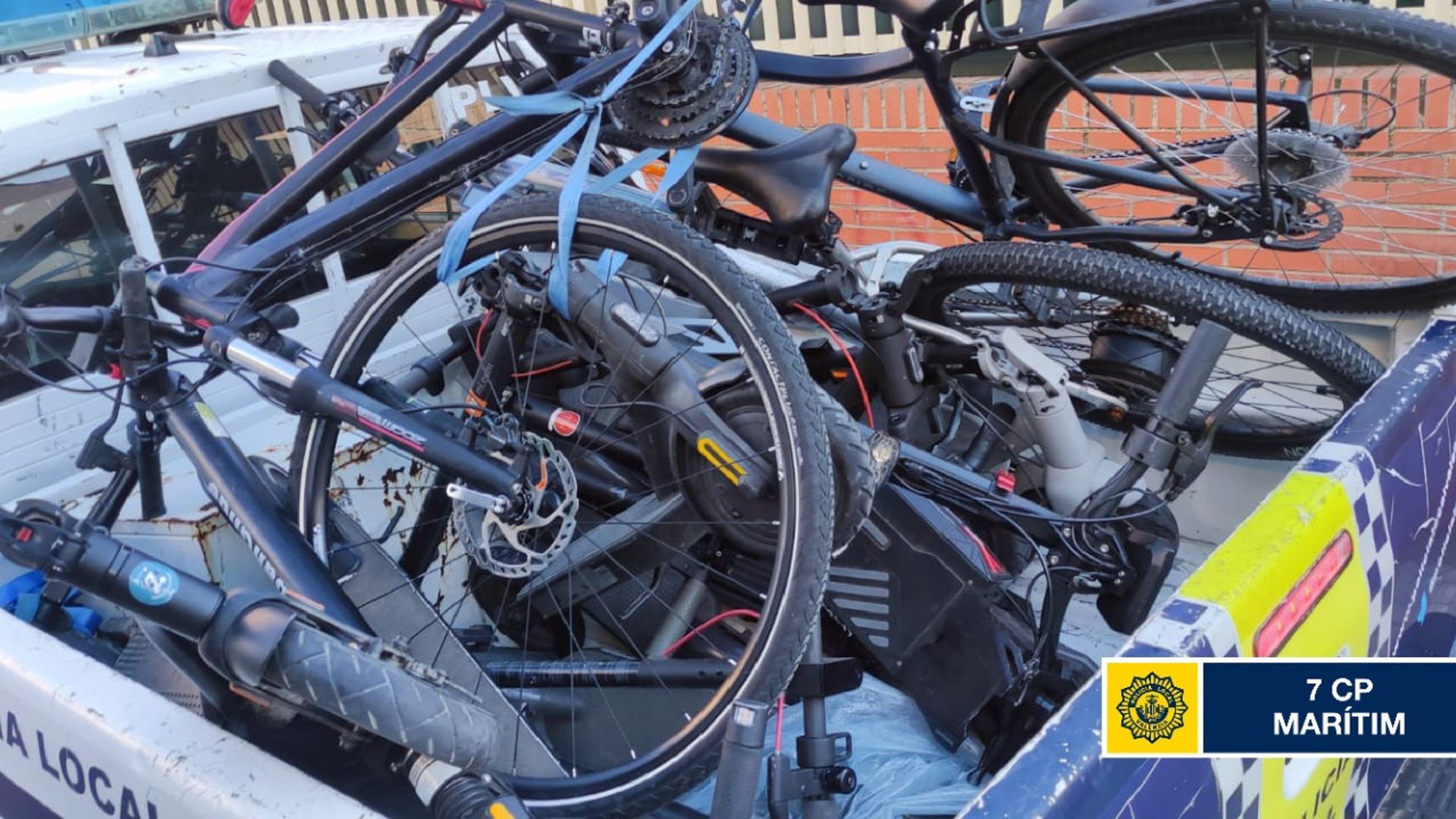 Bicicletas y otros objetos incautados