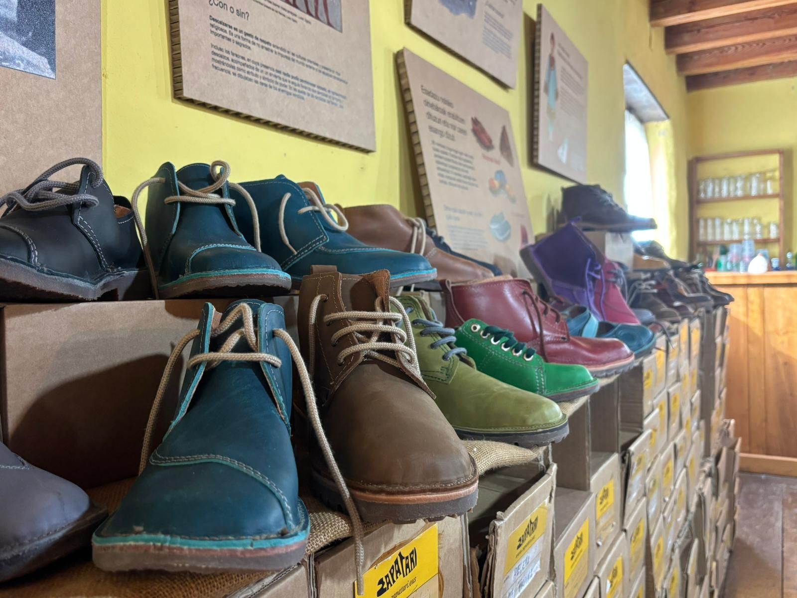 Hechos en cuero, sus zapatos "casi siempre se pueden arreglar"