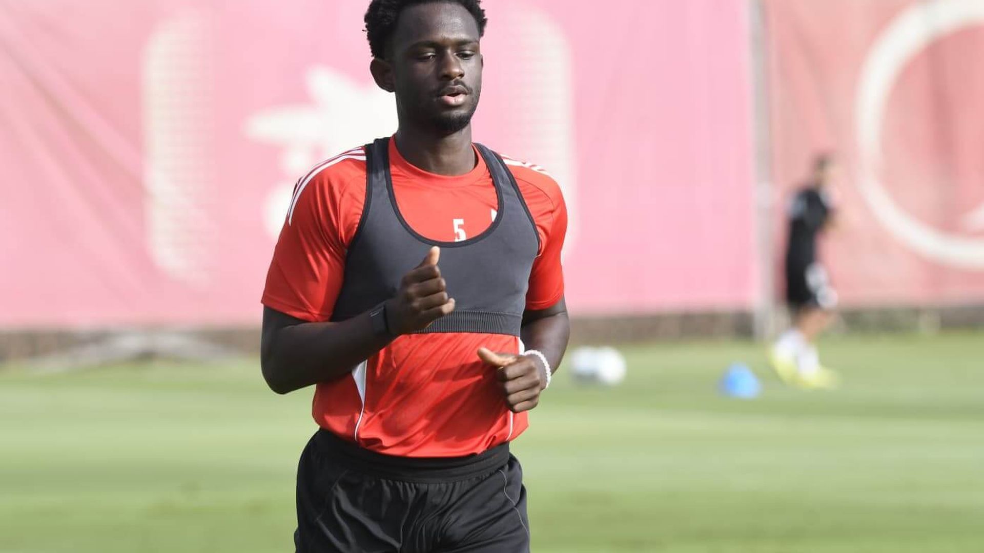 251022_entreno_sfc_7jpeg.jpeg 251022_entreno_sfc_7jpeg.jpeg