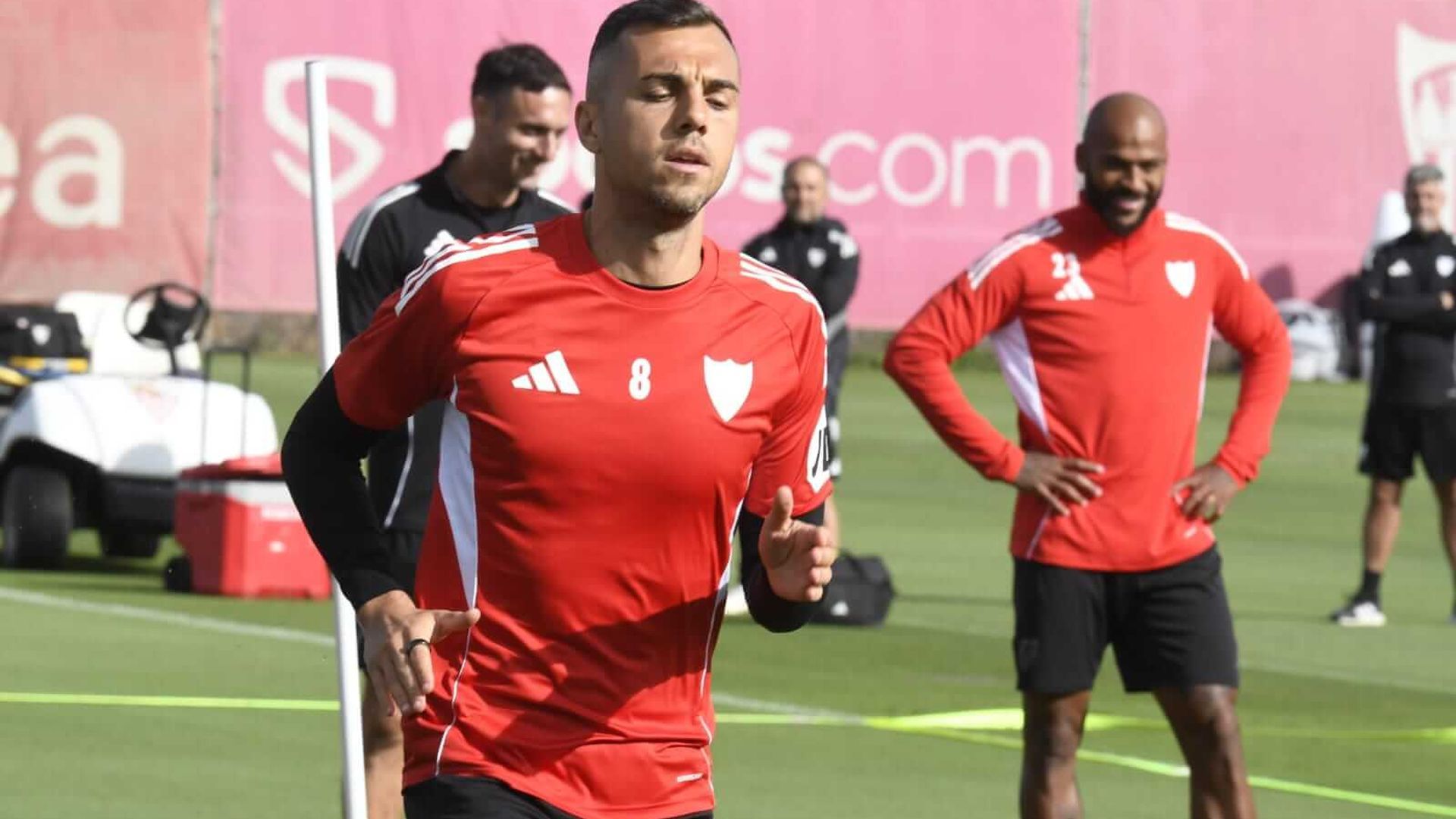 251027_entreno_sfc_4jpg.jpg 251027_entreno_sfc_4jpg.jpg