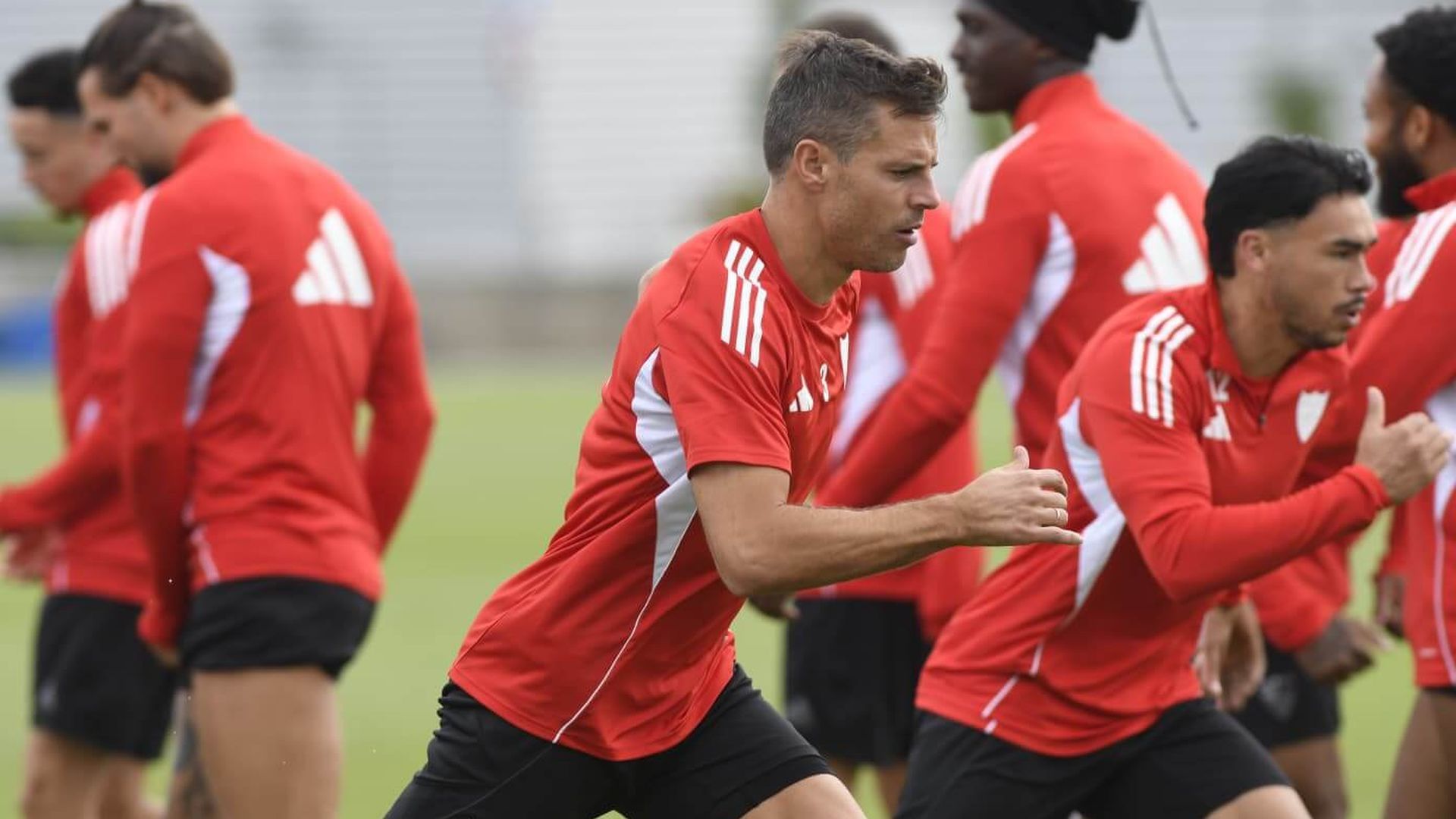 251031_entreno_sfc_8jpeg_001.jpeg 251031_entreno_sfc_8jpeg_001.jpeg