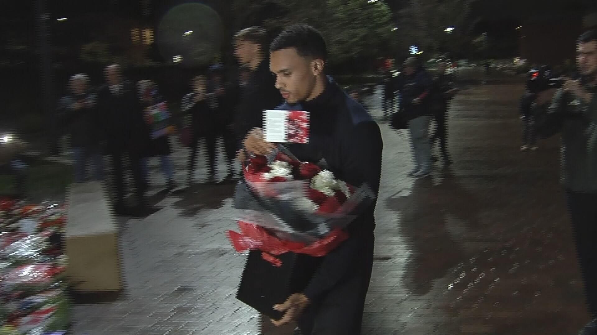 251103_dep_mochila_liverpool_ofrenda_diogo_jota_frame_128424_1jpeg.jpeg 251103_dep_mochila_liverpool_ofrenda_diogo_jota_frame_128424_1jpeg.jpeg