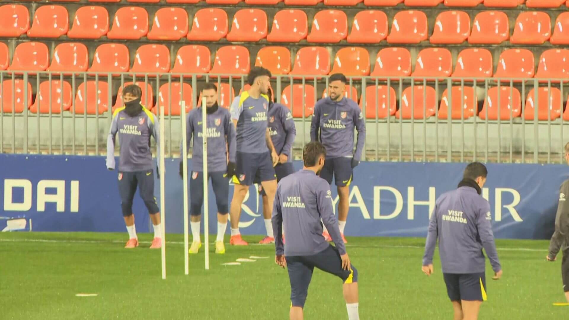 251107_dep_telemadrid_entrenamiento_at_madrid_frame_3731jpeg_001.jpeg 251107_dep_telemadrid_entrenamiento_at_madrid_frame_3731jpeg_001.jpeg