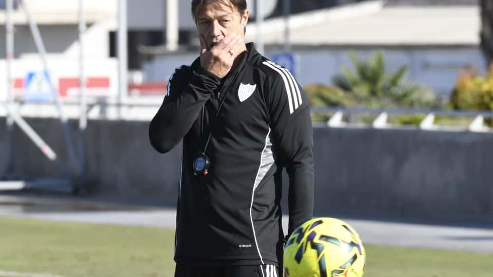 251107_entreno_sfc_3jpeg.jpeg 251107_entreno_sfc_3jpeg.jpeg