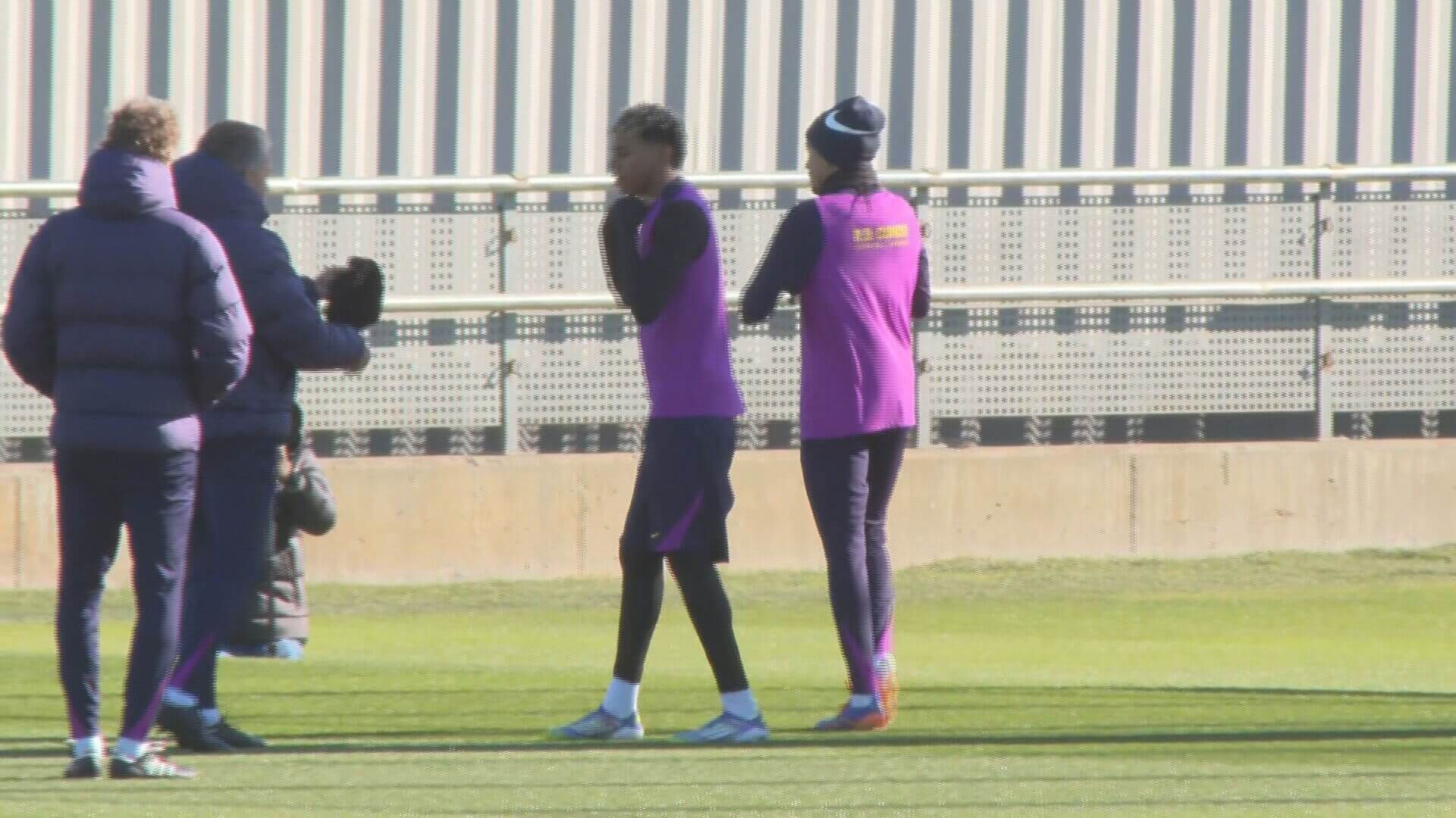 251121_dep_mochila_bcn_entreno_barca_frame_47476jpeg_001.jpeg 251121_dep_mochila_bcn_entreno_barca_frame_47476jpeg_001.jpeg