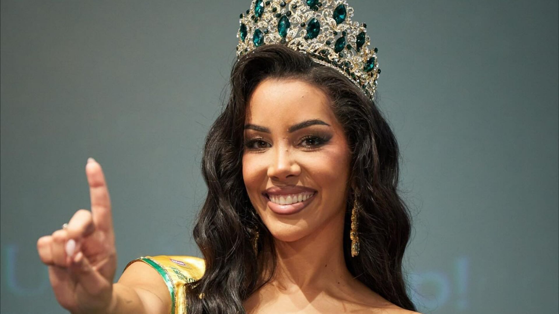 Bayan Al Masri, de 'LIDLT', rompe a llorar al ganar 'Miss Grand Baleares'