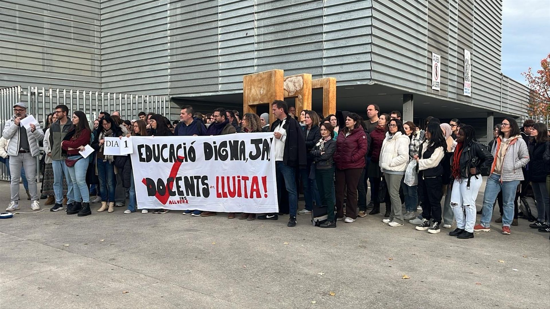 Docentes se manifiestan en Salt