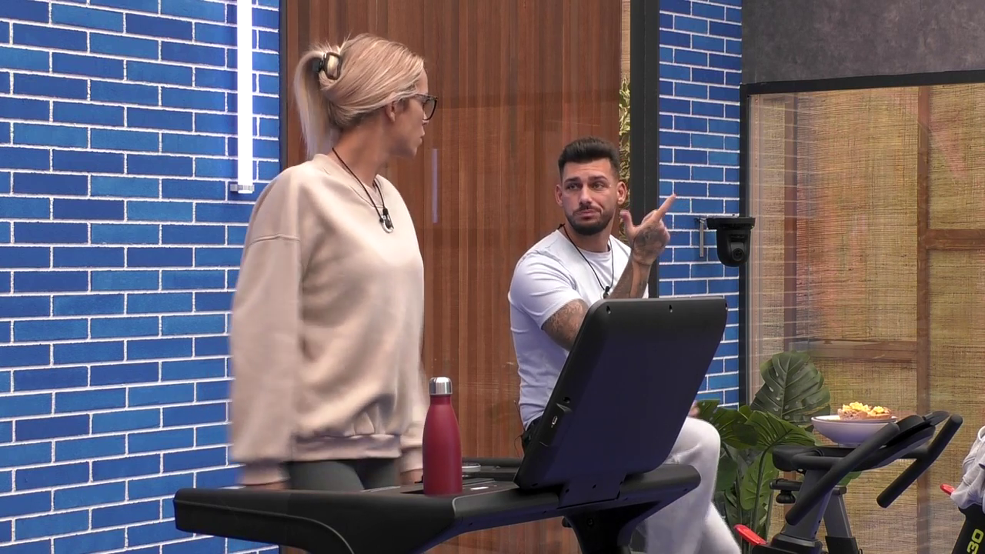 Edurne y Jonay critican el comportamiento de Cristian en 'Gran Hermano 20': "No me fío de él, nunca se moja"