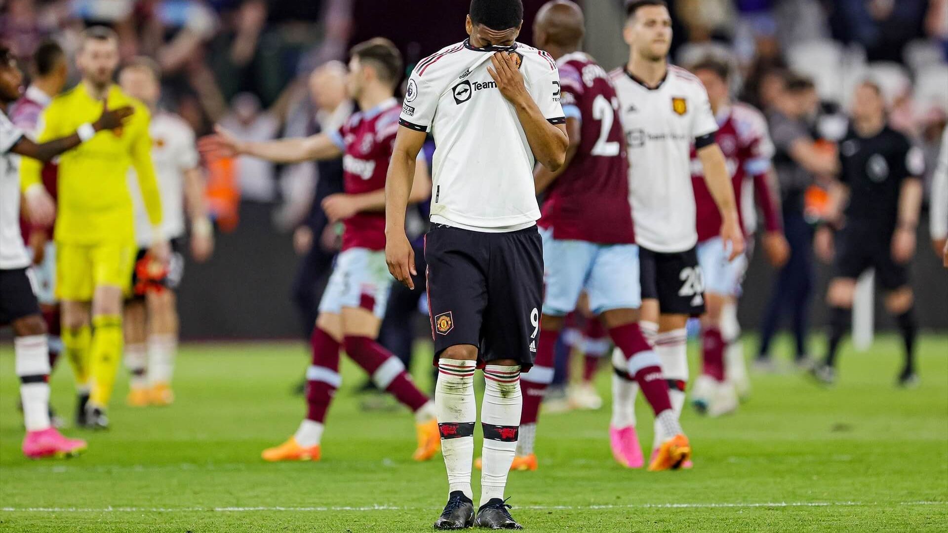 europapress_5182709_anthony_martial_of_manchester_united_looks_dejected_at_full_time_d_001.jpg europapress_5182709_anthony_martial_of_manchester_united_looks_dejected_at_full_time_d_001.jpg