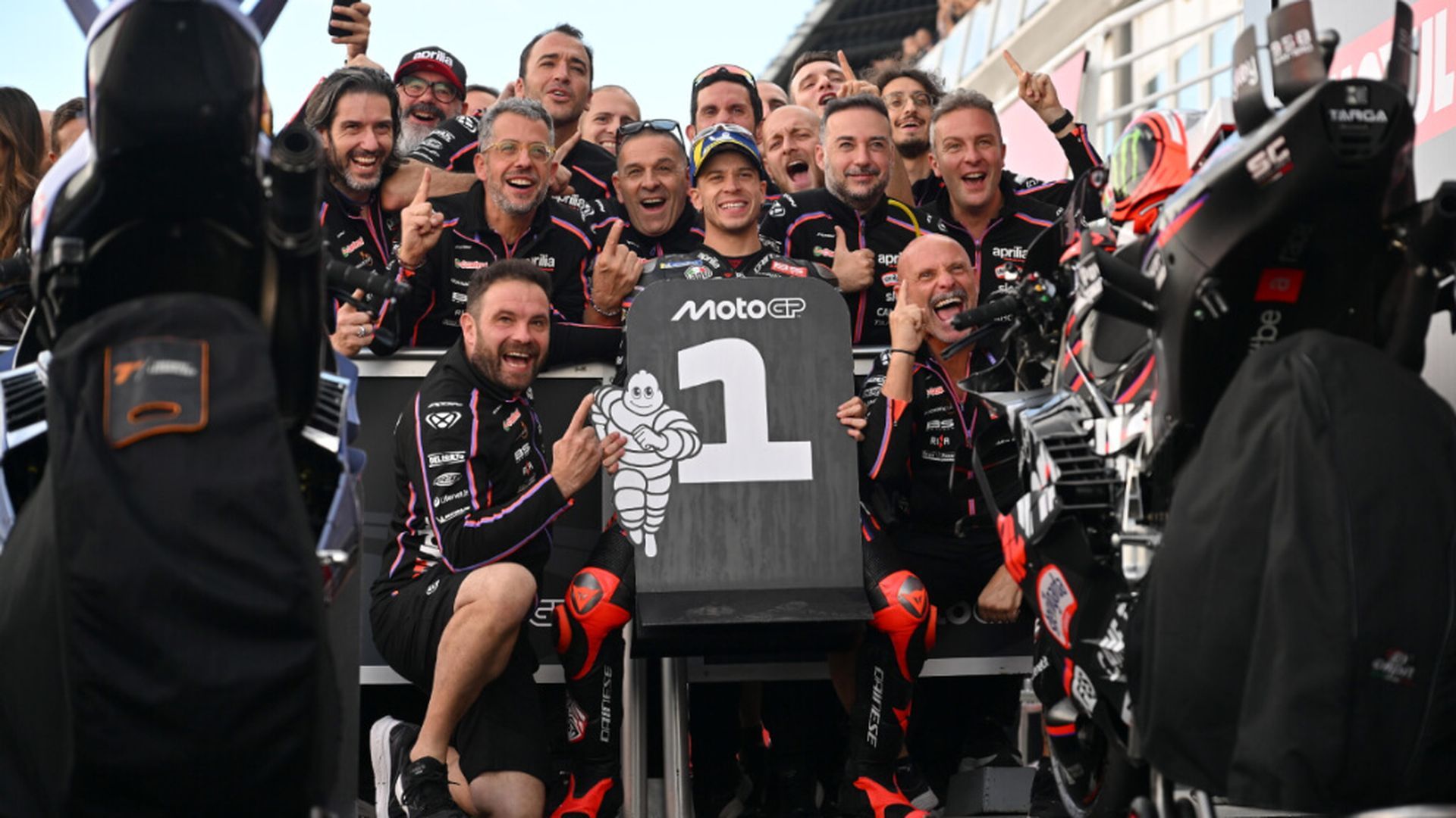 fotojet___2025_11_16t144156723jpg_001.jpg fotojet___2025_11_16t144156723jpg_001.jpg