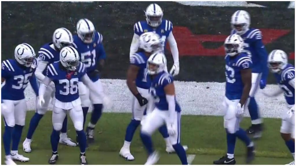 El nuevo baile de Camryn Bynum en la victoria de los Colts ante los Falcons