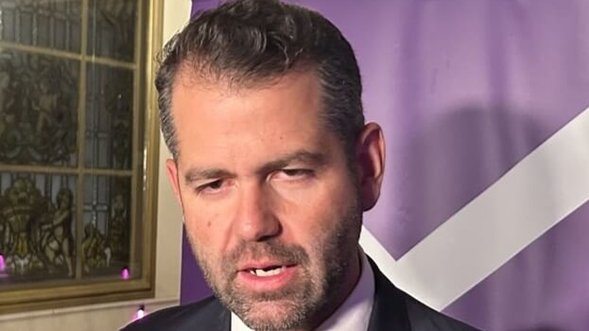 gabriel_solares_en_el_acto_de_entrega_de_insignias_a_los_abonados_del_real_valladolid_002.jpg gabriel_solares_en_el_acto_de_entrega_de_insignias_a_los_abonados_del_real_valladolid_002.jpg