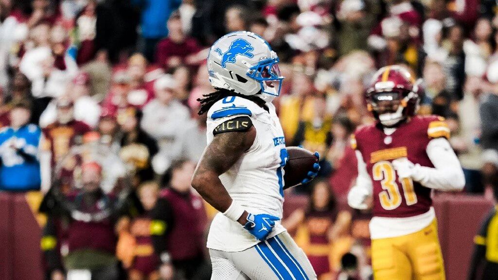 El original touchdown a empujones de los Lions en la paliza a los Commanders