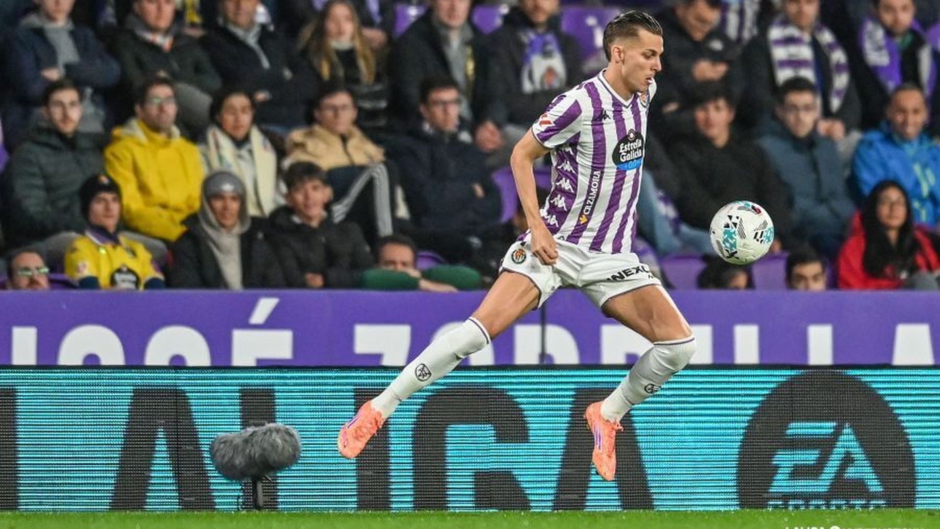 ivan_alejo_ante_el_granada_en_zorrilla_001.jpeg ivan_alejo_ante_el_granada_en_zorrilla_001.jpeg