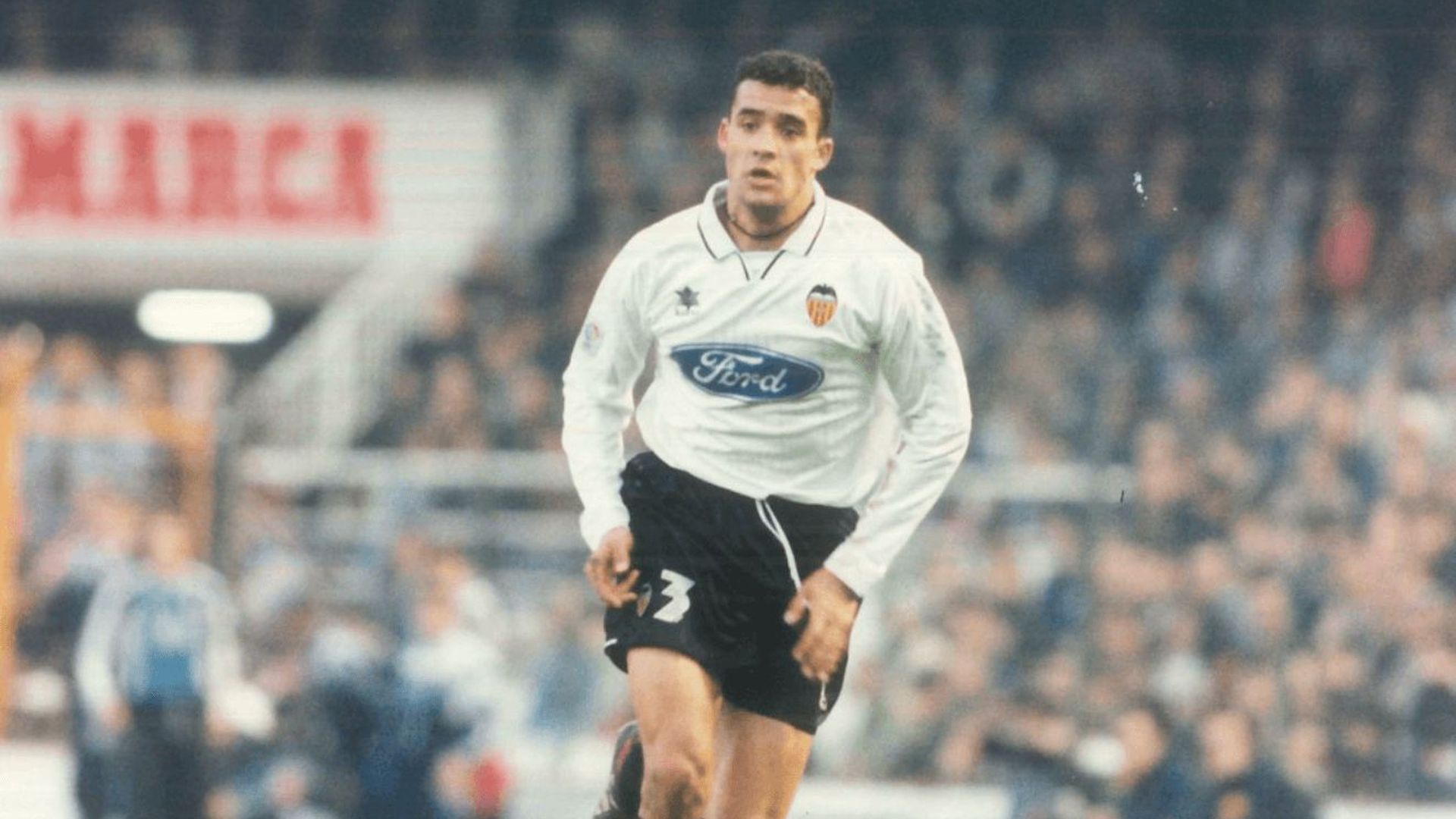 juanfran_garcia_foto_p_marti__valencia_cf_001.png juanfran_garcia_foto_p_marti__valencia_cf_001.png