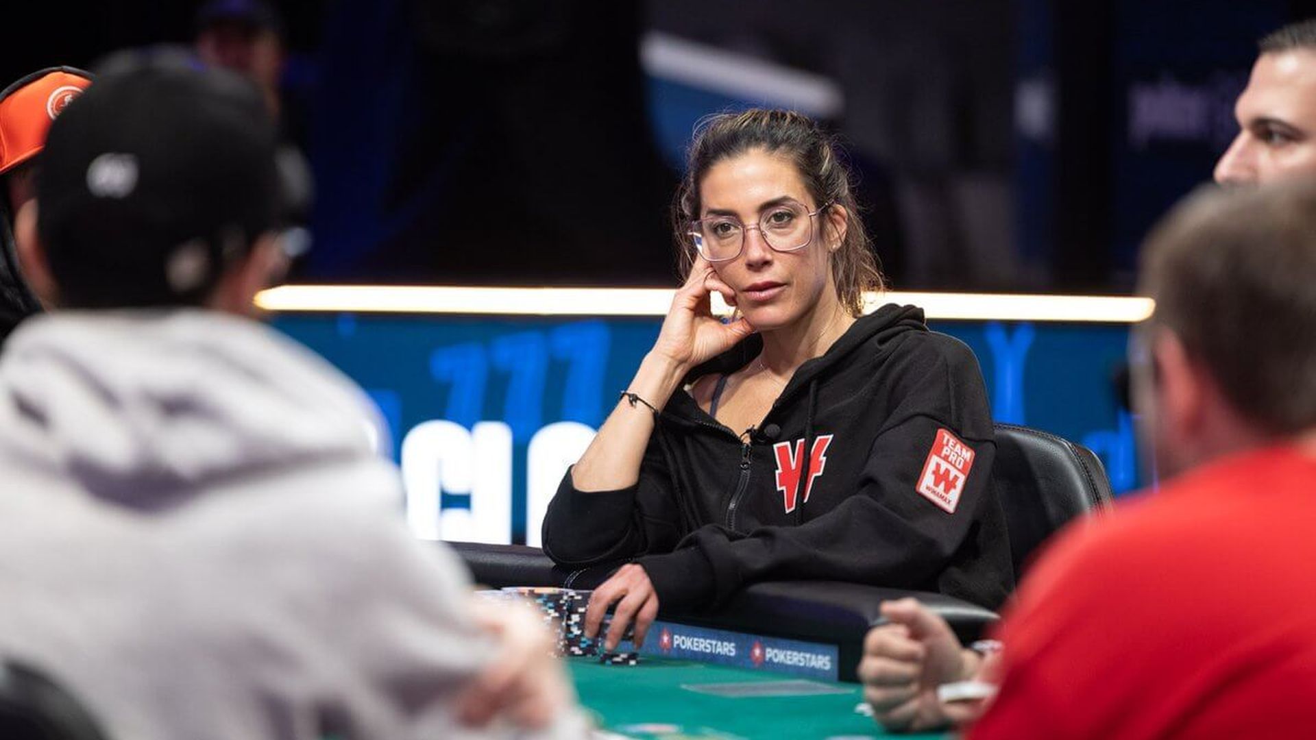 leo_margets_mesa_final_de_las_wsop_foto_caroline_darcourt__winamax_001.jpeg