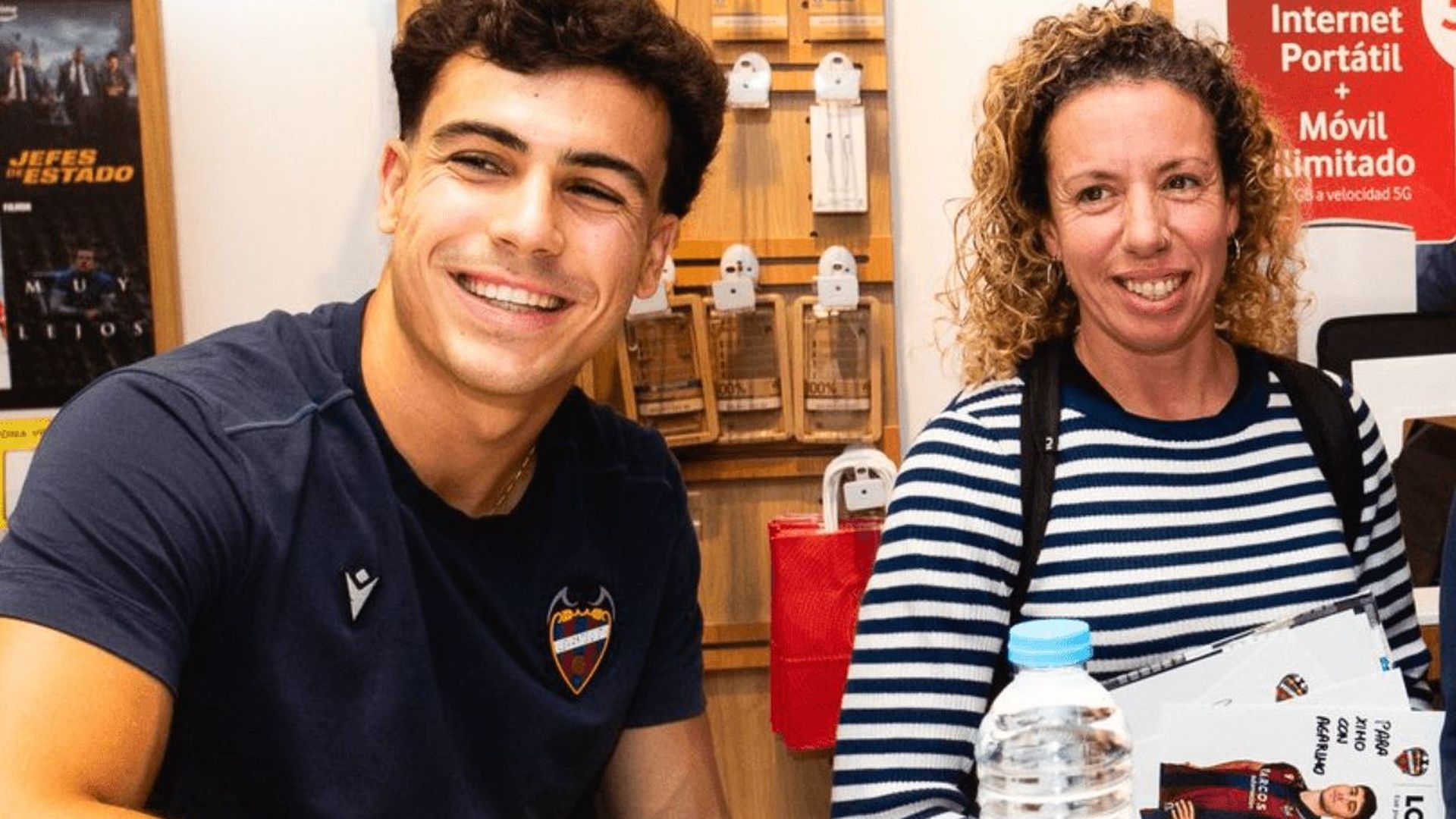 manu_sanchez_002.png manu_sanchez_002.png