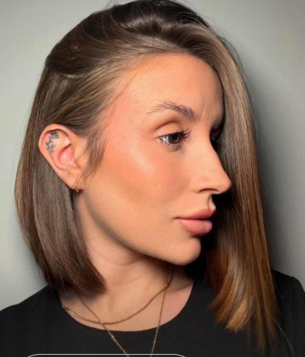 Sandra Barrios muestra su tatuaje