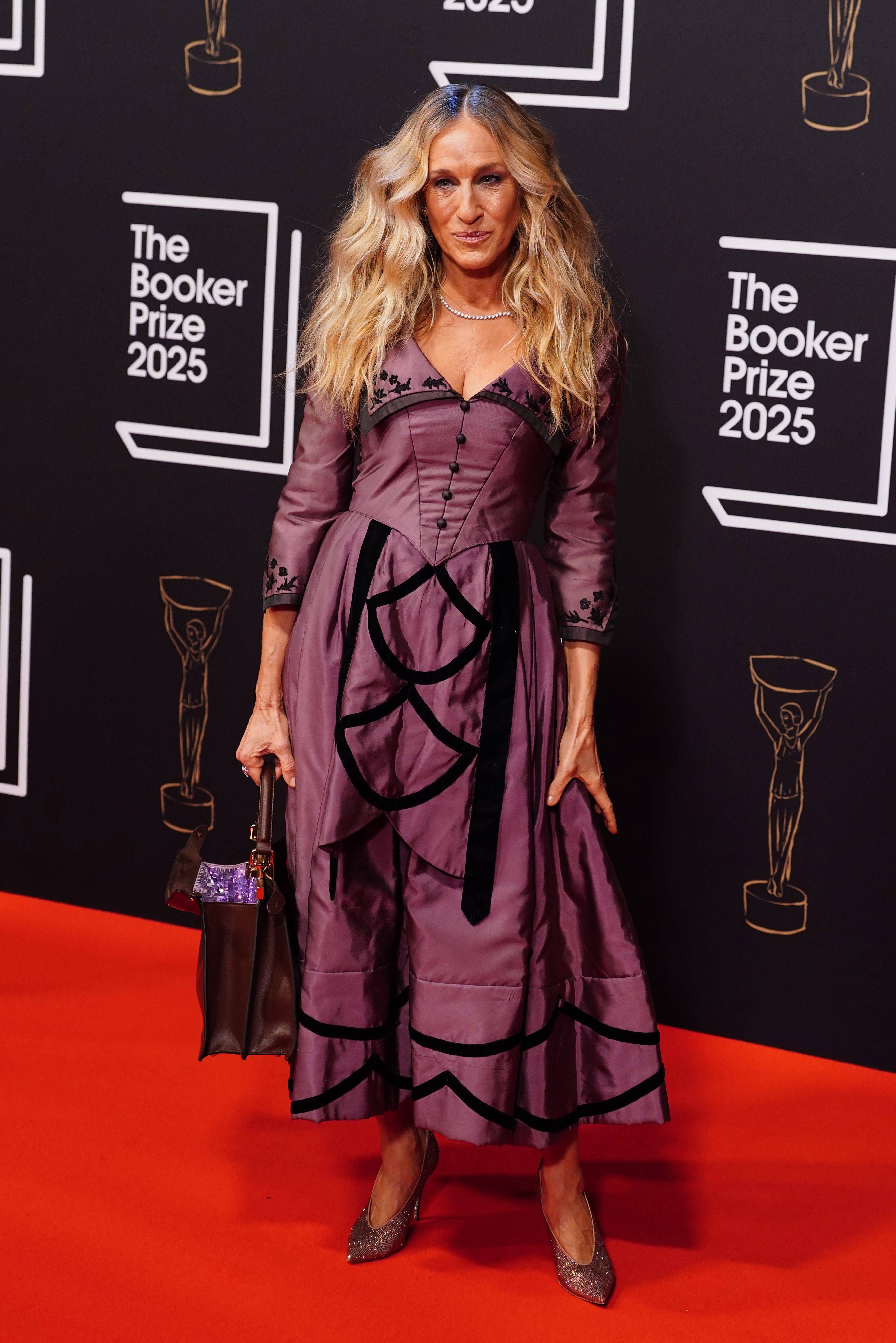 Sarah Jessica Parker con bolso abierto