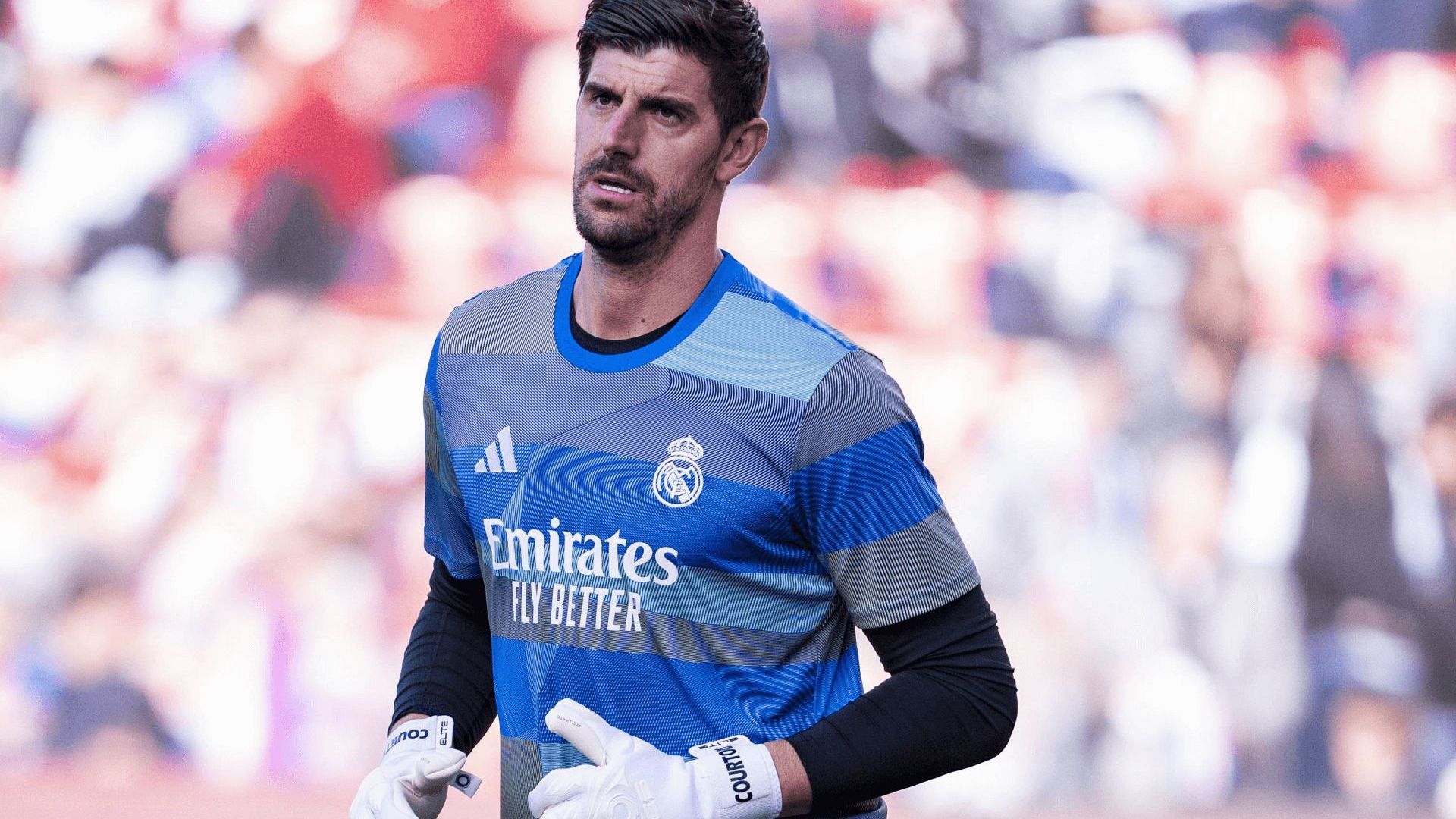 thibaut_courtois_calentando_con_el_real_madrid_foto_cordon_press.png