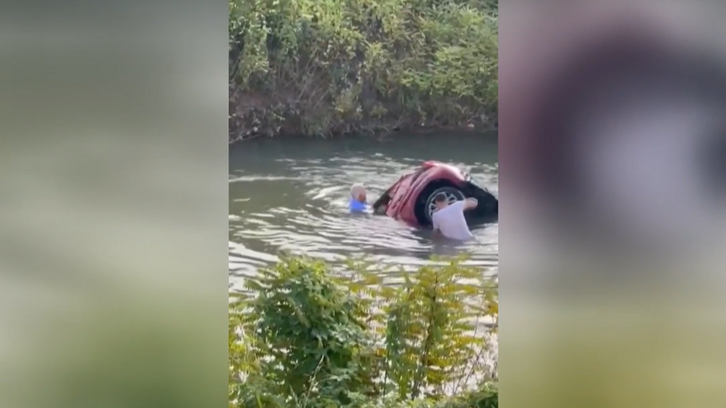 Un hombre de origen albanés salva a dos ancianos que estaban a punto de ahogarse en un río en Italia