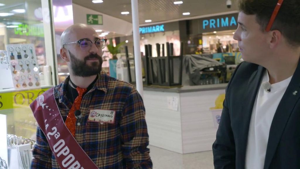 Un concursante deja mudo a Xuso Jones en 'Lo sabe, no lo sabe' al confesarle cómo conoció a su futura mujer: "Fue en el tanatorio"