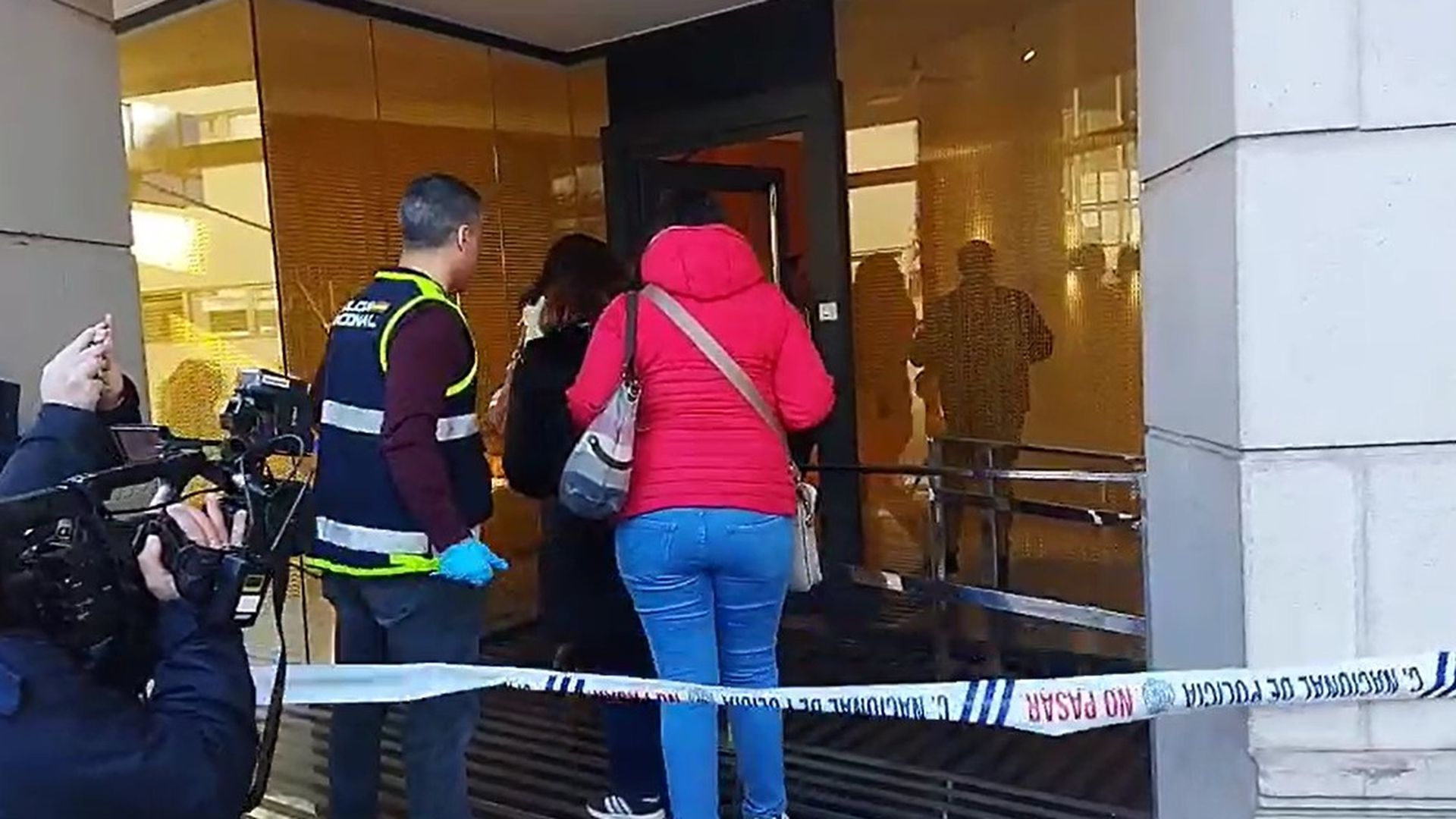 Inspectoras de sanidad llegan a la clínica de Alzira