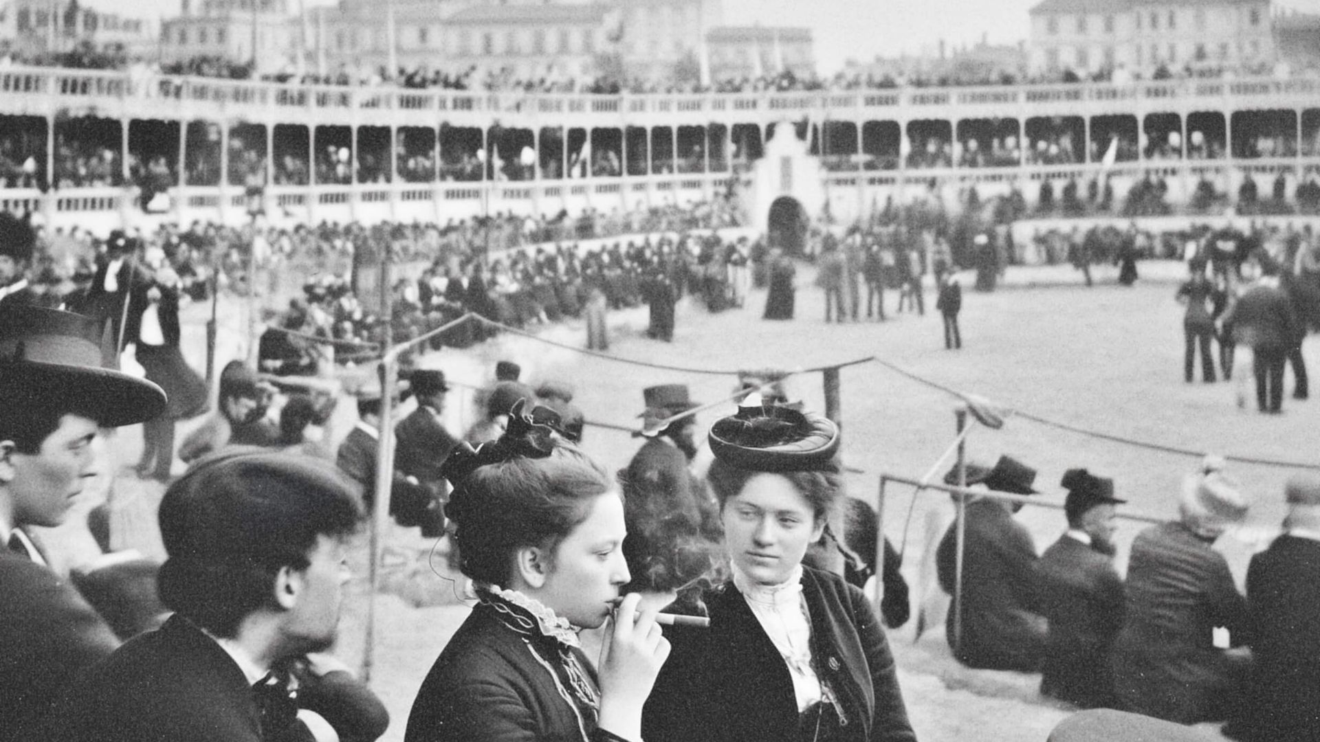 La presencia de la mujer, reinterpretada por la inteligencia artificial en fotos del siglo XIX