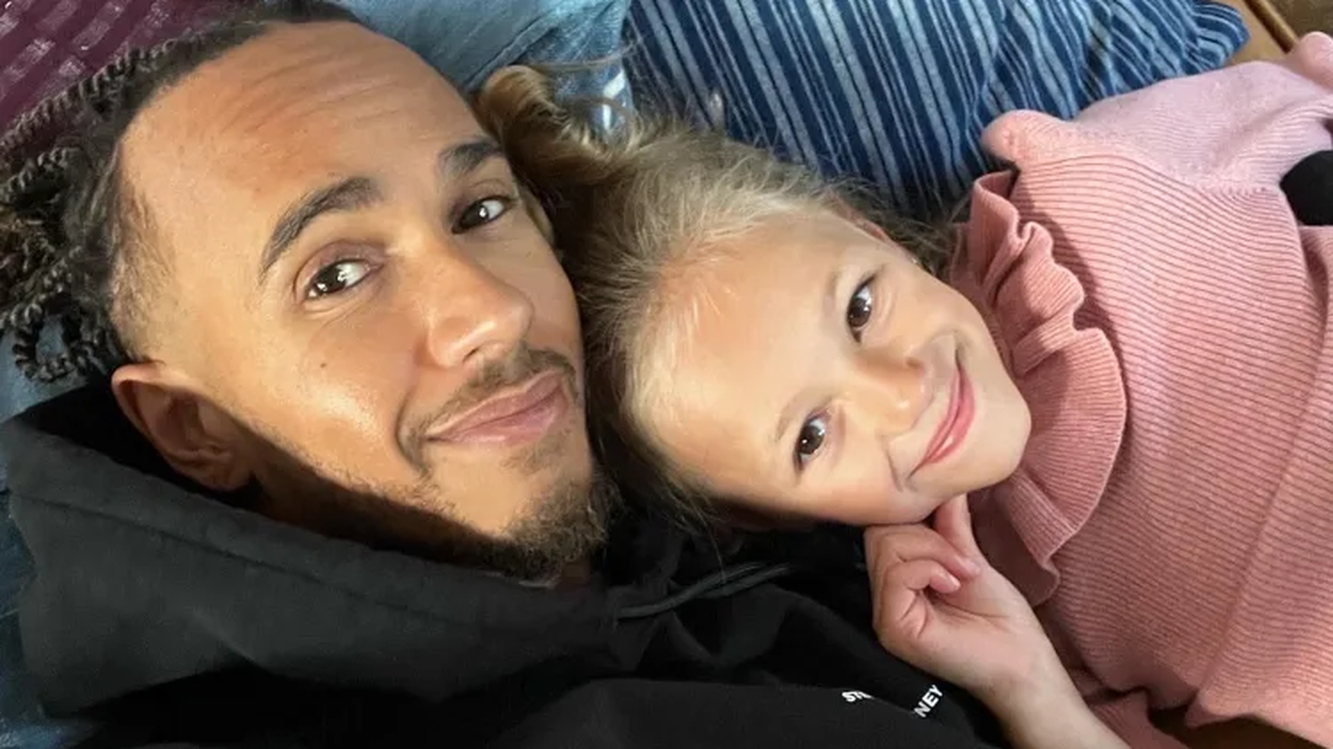 Lewis Hamilton y su sobrina
