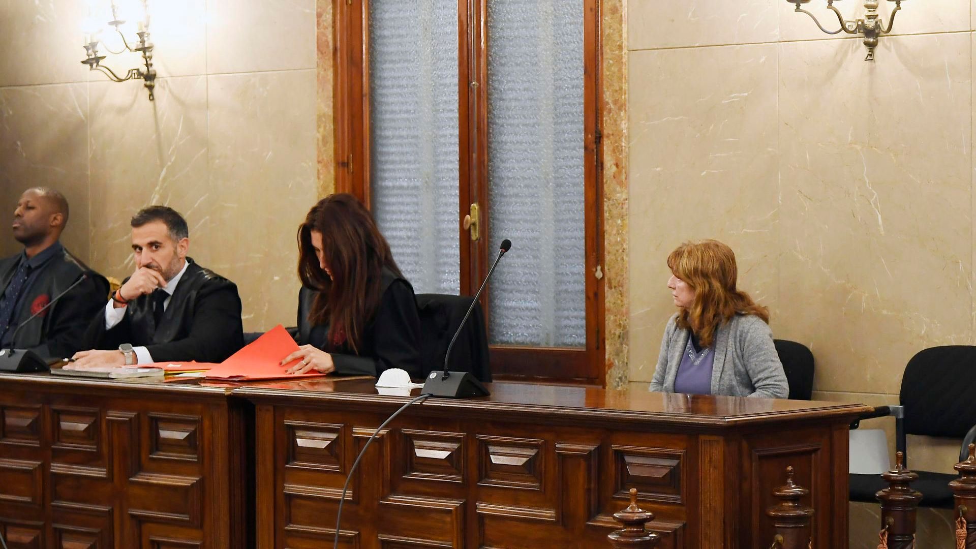 Declarada culpable una mujer por asesinar a su suegro anciano incendiando su casa en Ibiza