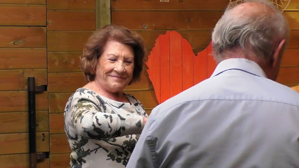 Una soltera de 'First Dates' no se corta y le lanza un zasca a su cita al verle mover el esqueleto: "Tú no bailas, tú..."