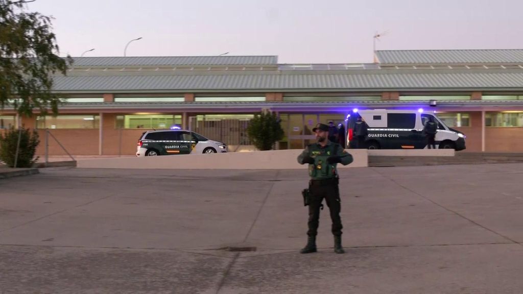 José Luis Ábalos y Koldo García, juntos hasta el final: así ha sido su llegada a Soto del Real en el mismo furgón