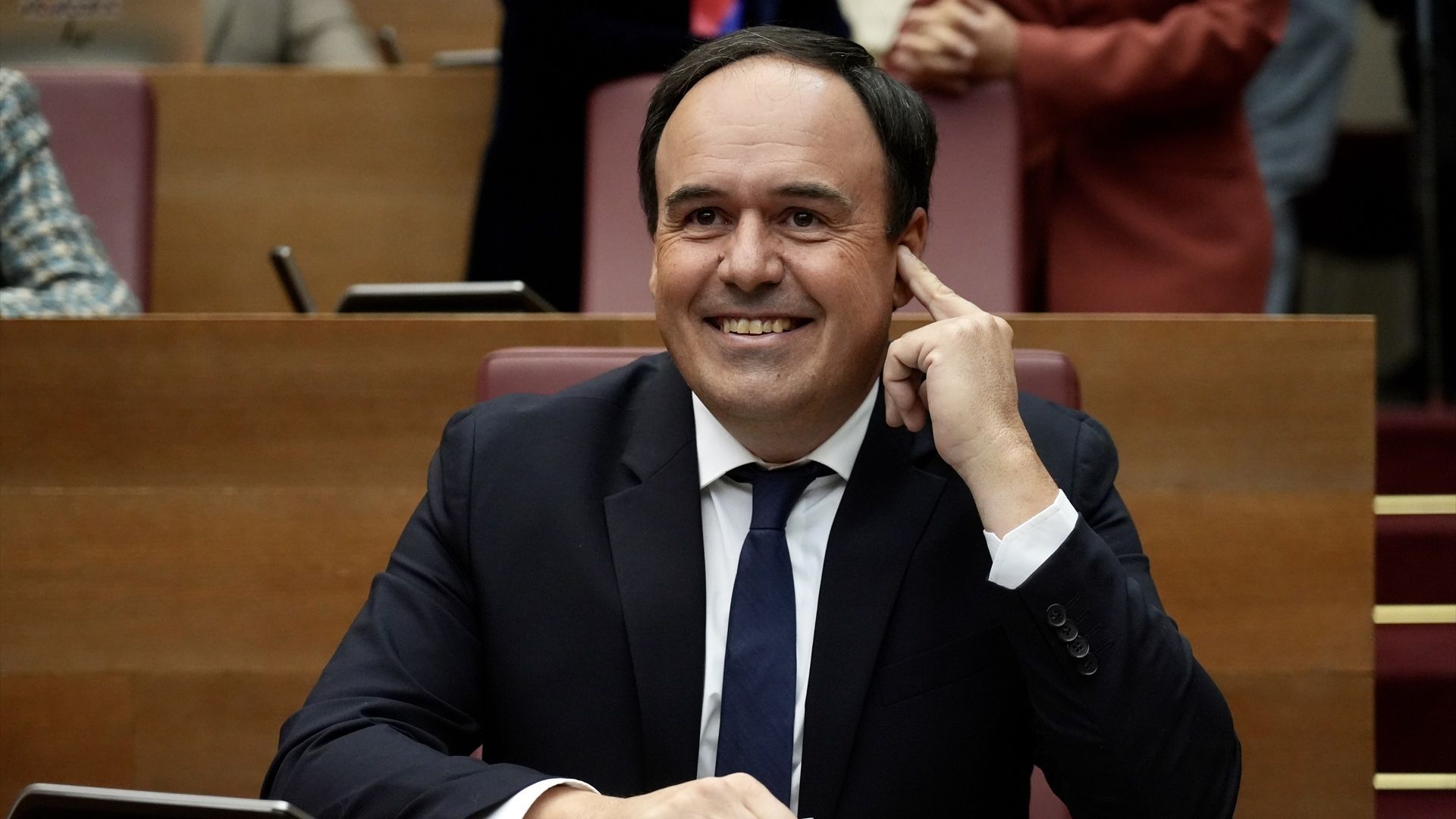 Juanfran Pérez Llorca, investido president de la Generalitat con los 40 votos del PP y los 13 de Vox