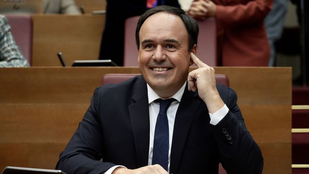 Juanfran Pérez Llorca, investido president de la Generalitat con los 40 votos del PP y los 13 de Vox