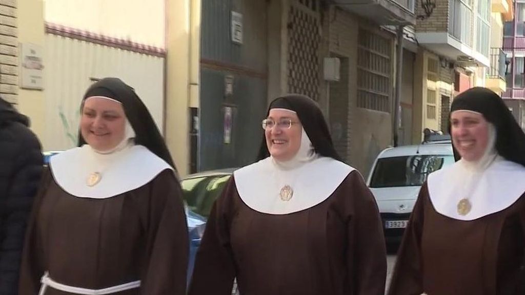 La Guardia Civil detiene a la exabadesa del monasterio de las Clarisas de Belorado: "Estamos alucinadas"